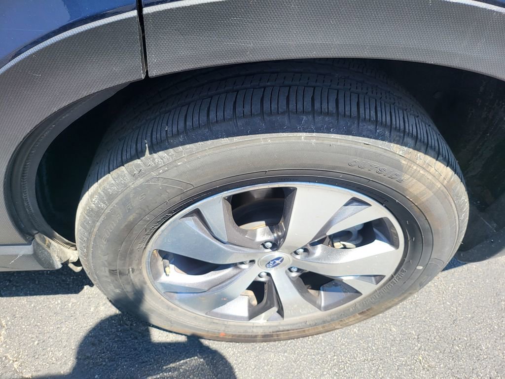 Used 2025 Subaru Ascent Premium image 6