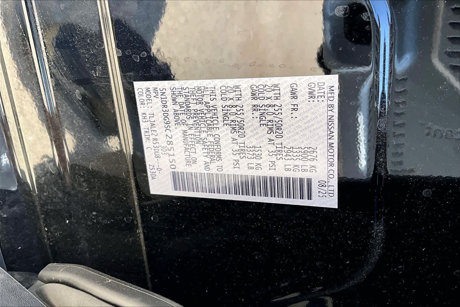 Certified 2025 Nissan Pathfinder Platinum w/ Cargo Package FWD image 33
