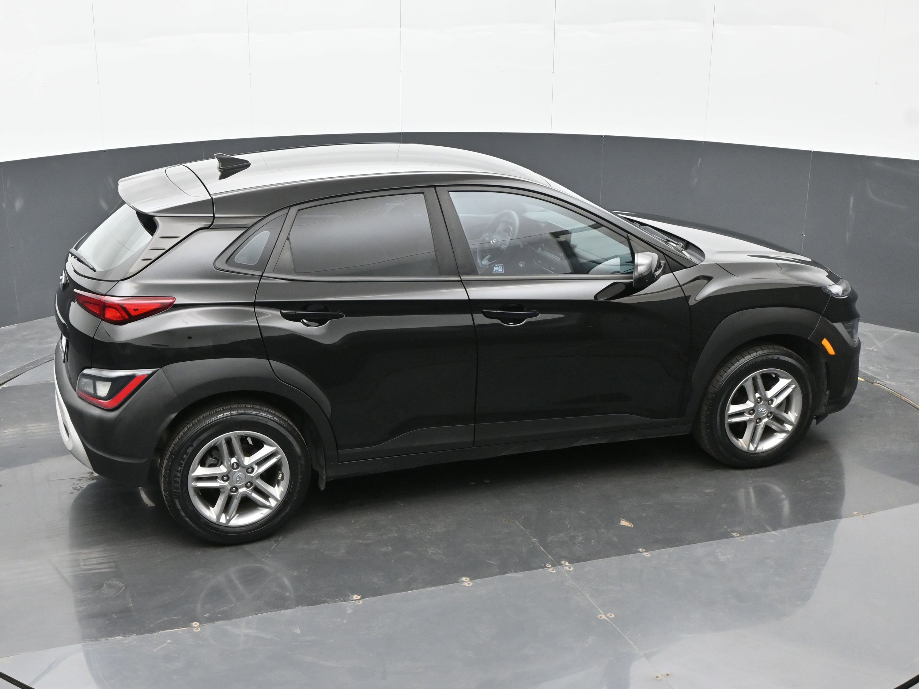 Certified 2022 Hyundai Kona SE image 32