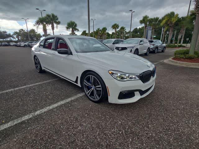 Used 2018 BMW 750i RWD image 2