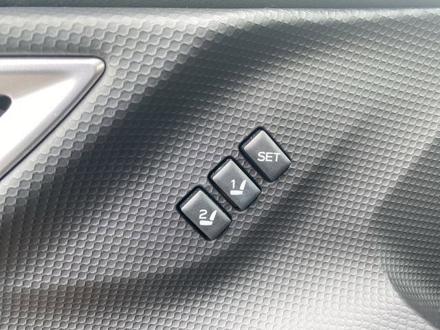 Used 2024 Subaru Forester Touring w/ Pop Package 2 image 12