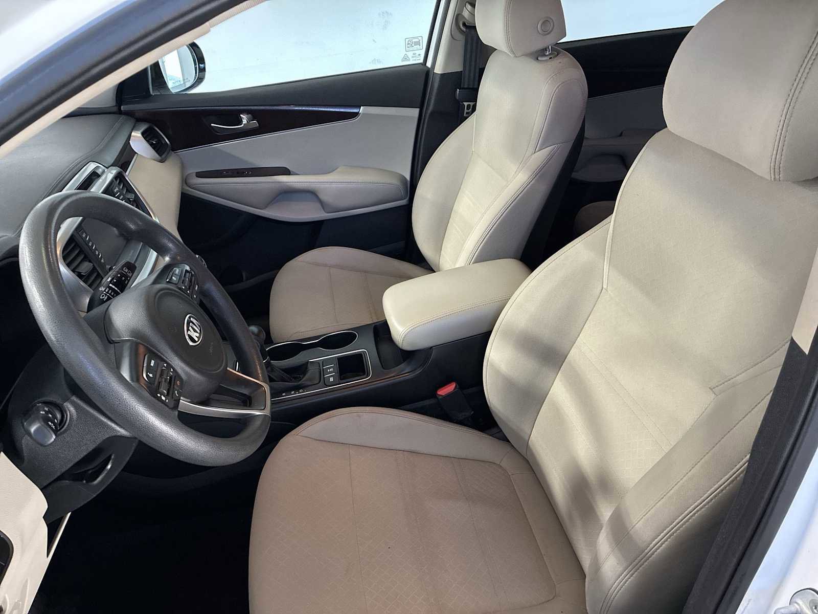 Used 2018 Kia Sorento LX image 13