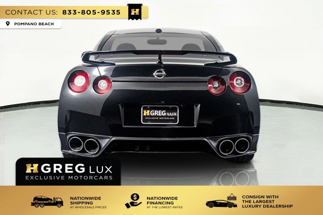 Used 2015 Nissan GT-R Premium image 10