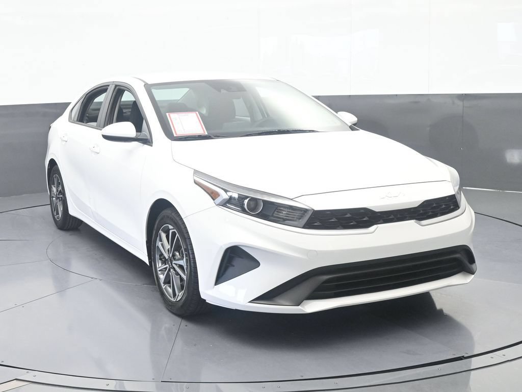 Used 2023 Kia Forte LXS FWD image 9