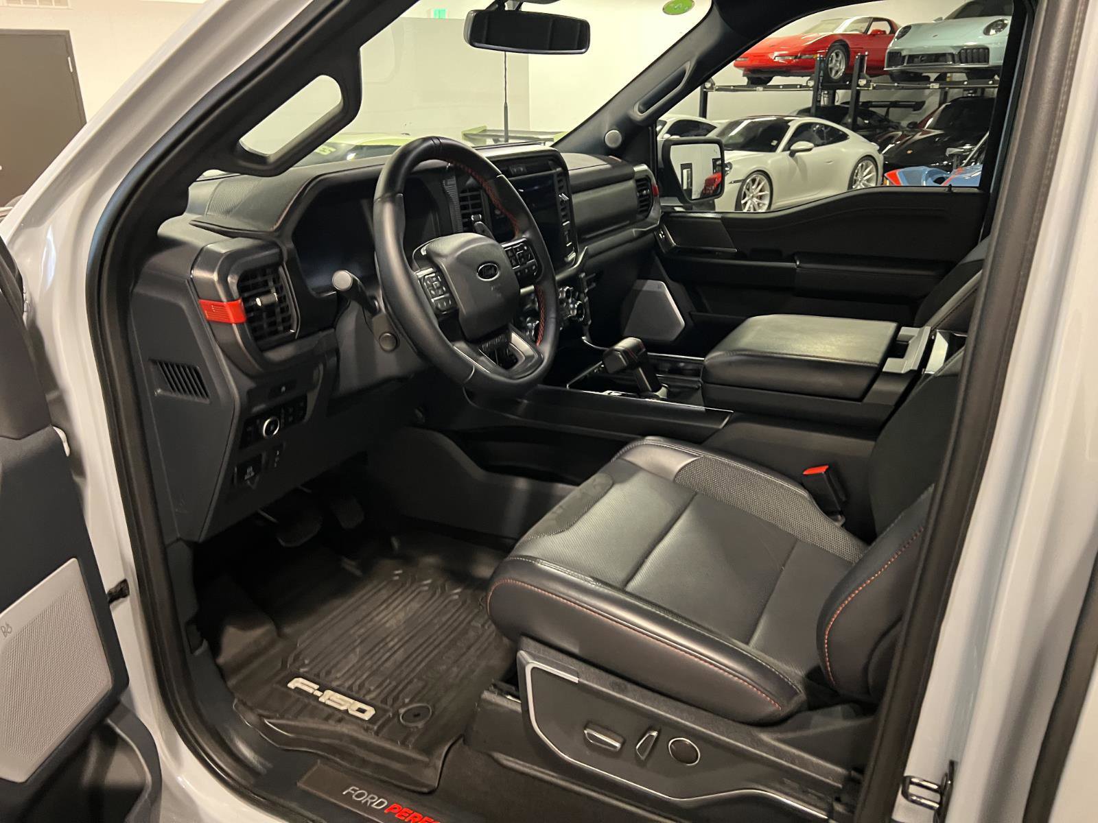 Used 2025 Ford F150 Raptor AWD/4WD image 10