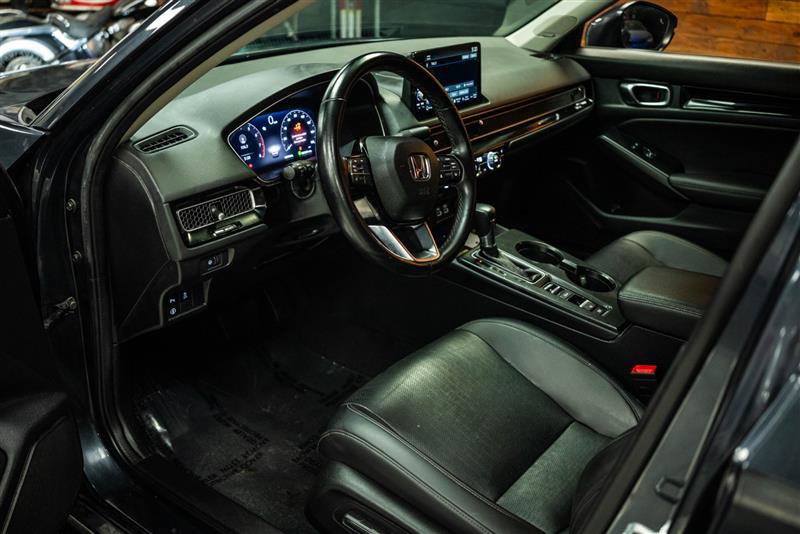 Used 2022 Honda Civic Touring image 8