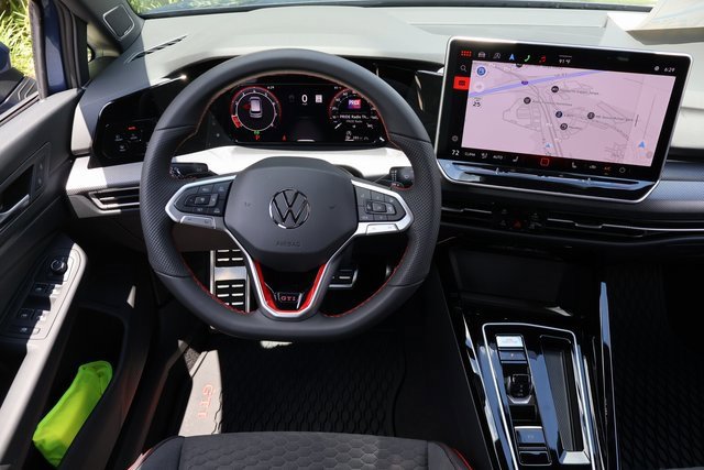 New 2025 Volkswagen GTI SE image 16