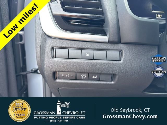 Used 2025 Nissan Rogue SL image 18