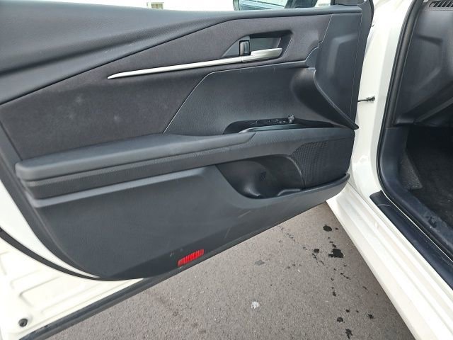 Used 2025 Toyota Camry LE image 12