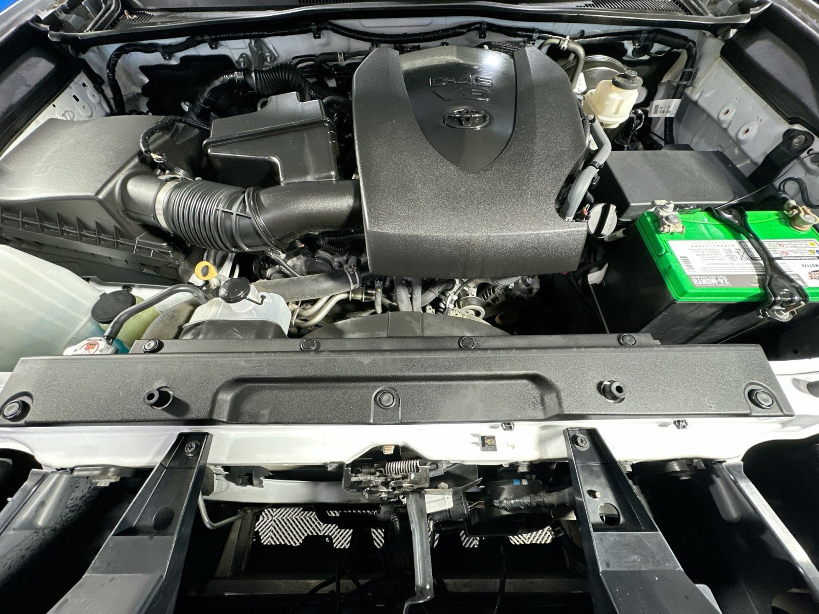 Used 2020 Toyota Tacoma SR5 image 34