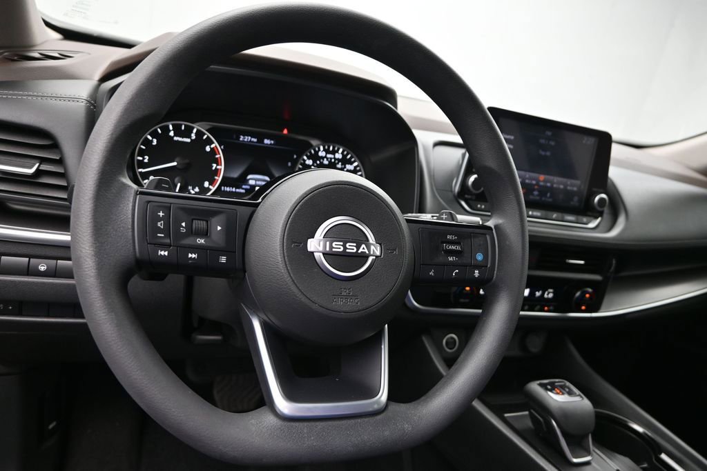 Used 2023 Nissan Rogue SV AWD/4WD image 19