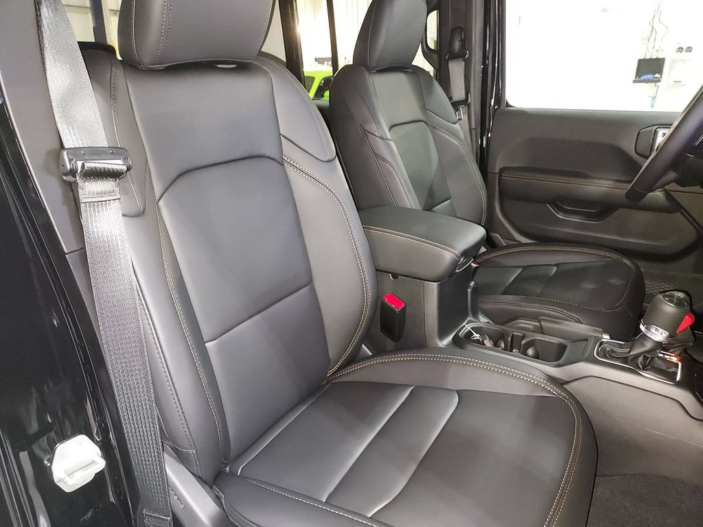 New 2026 Jeep Gladiator Sport AWD/4WD image 33