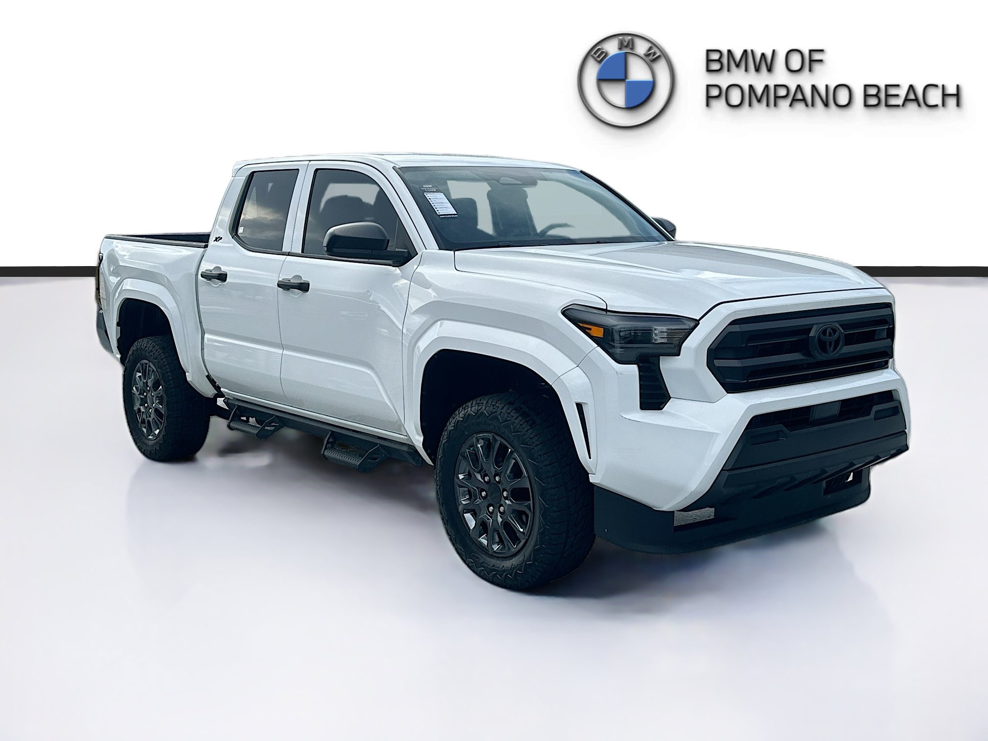 Used 2025 Toyota Tacoma SR RWD image 1
