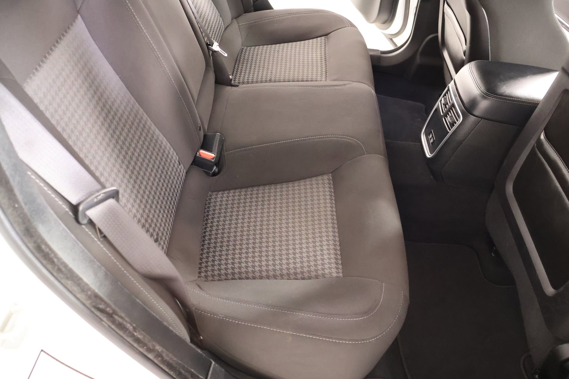 Used 2023 Dodge Charger GT image 13