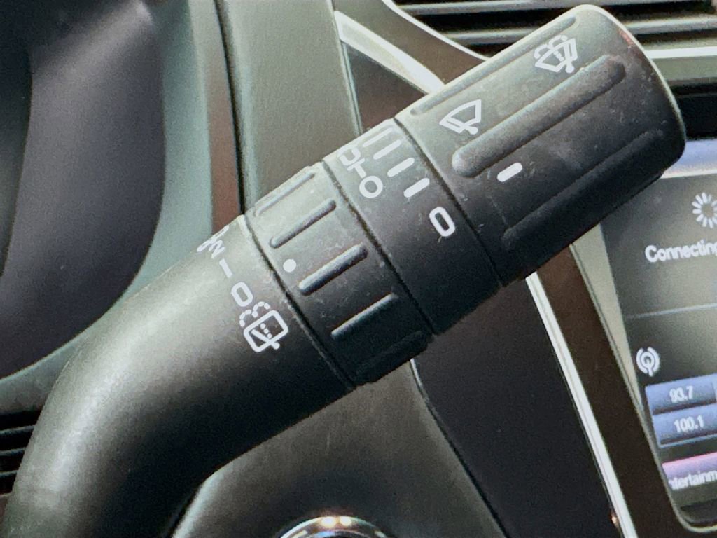 Used 2016 Ford Explorer Platinum image 14