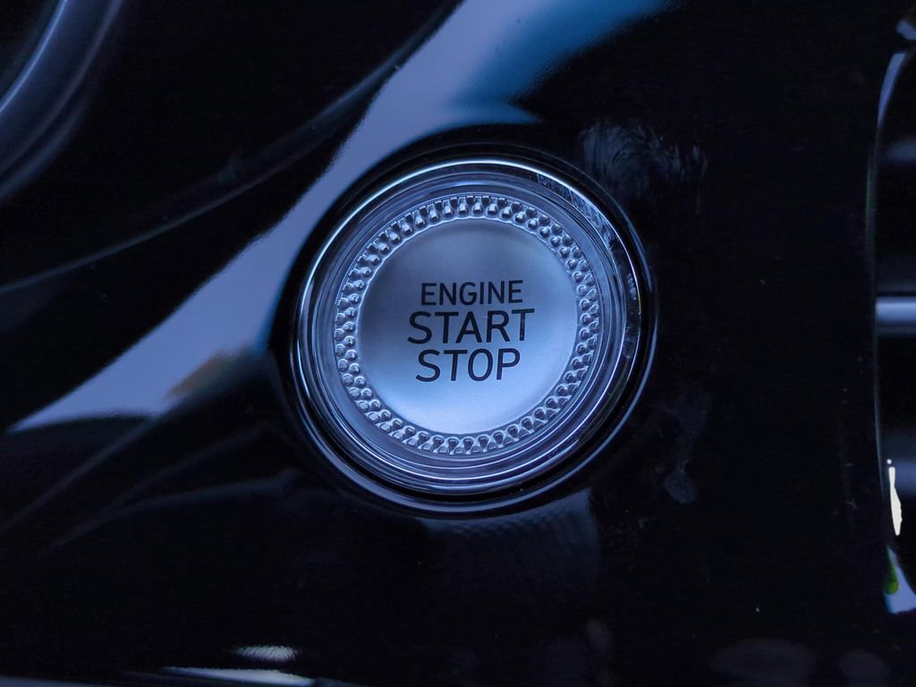 Used 2026 Genesis G70 2.5T image 10