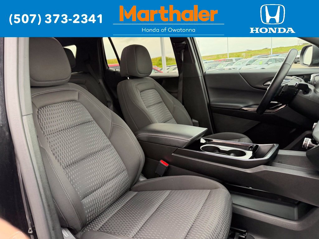 Used 2025 Chevrolet Equinox LT AWD/4WD image 19