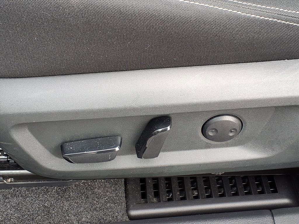 Certified 2023 Nissan Rogue SV image 16