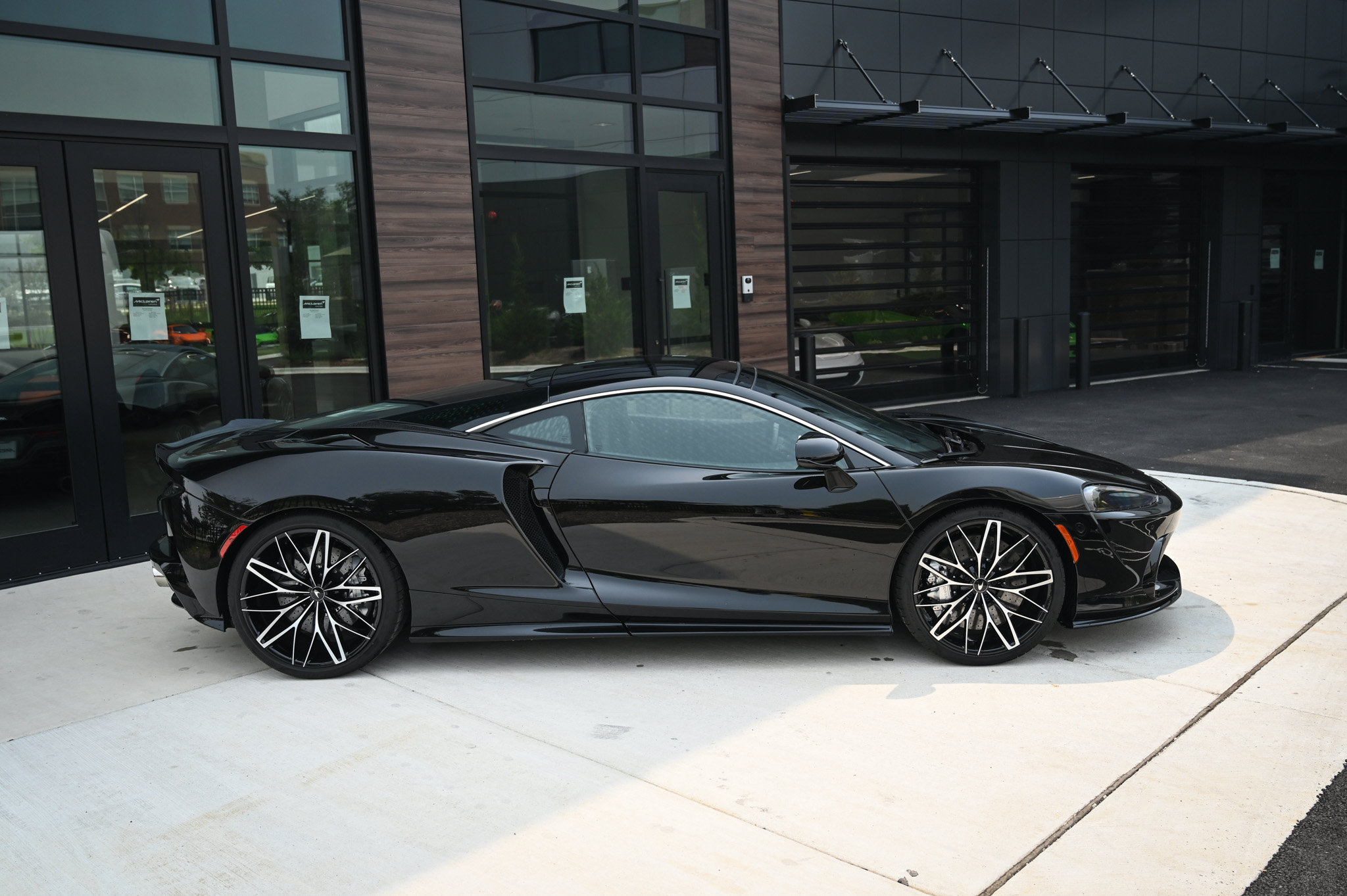 Used 2025 McLaren GTS RWD image 8