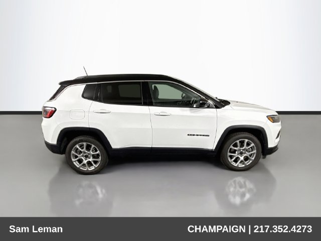 Used 2025 Jeep Compass Limited AWD/4WD image 8