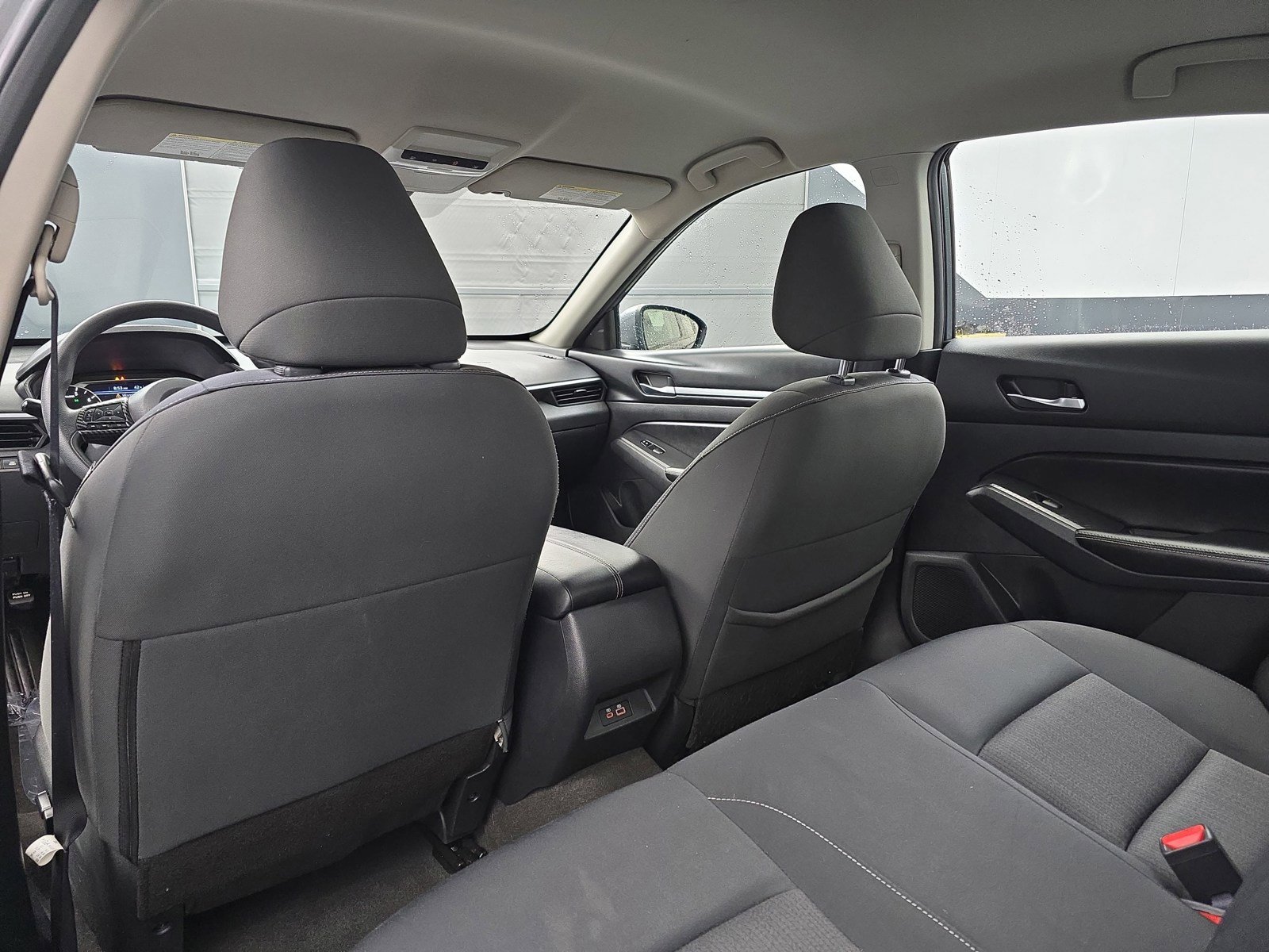 Used 2022 Nissan Altima 2.5 SV FWD image 34