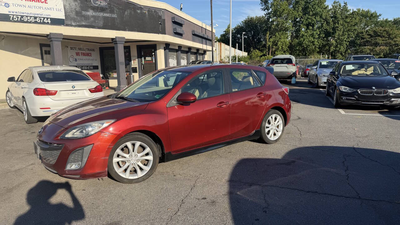 Used 2011 MAZDA MAZDA3 s Grand Touring w/ Tech Pkg FWD image 3