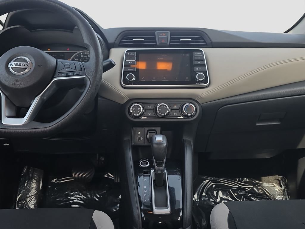 Used 2020 Nissan Versa SV image 14