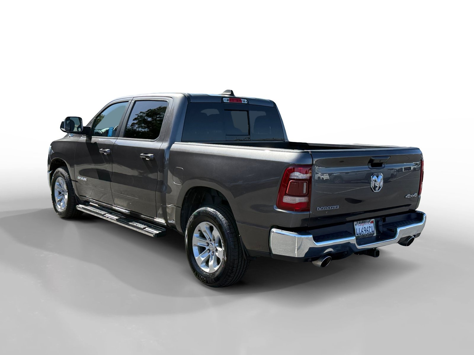 Used 2023 RAM 1500 Laramie AWD/4WD image 3
