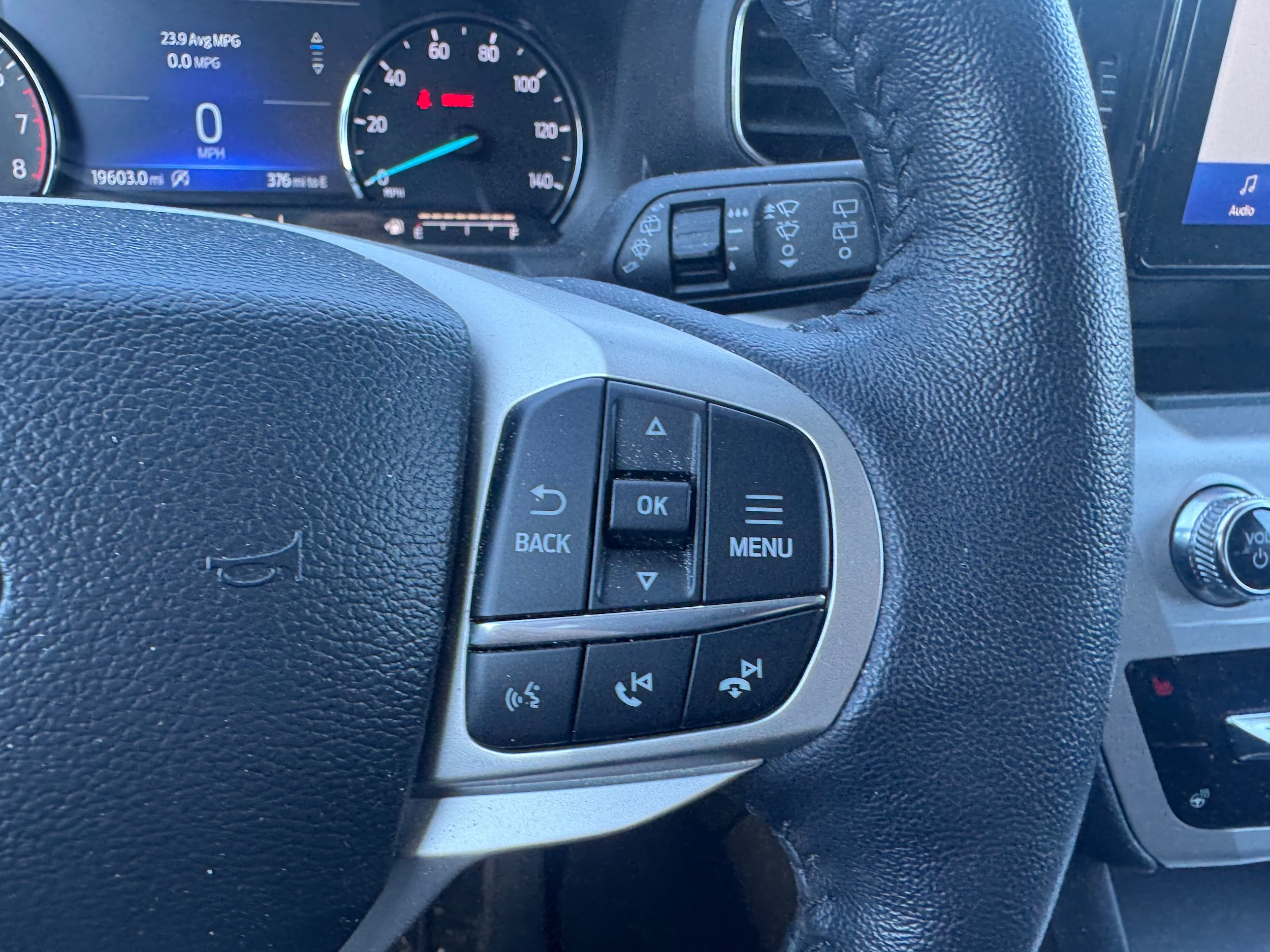 Used 2024 Ford Explorer XLT w/ Equipment Group 202A AWD/4WD image 15