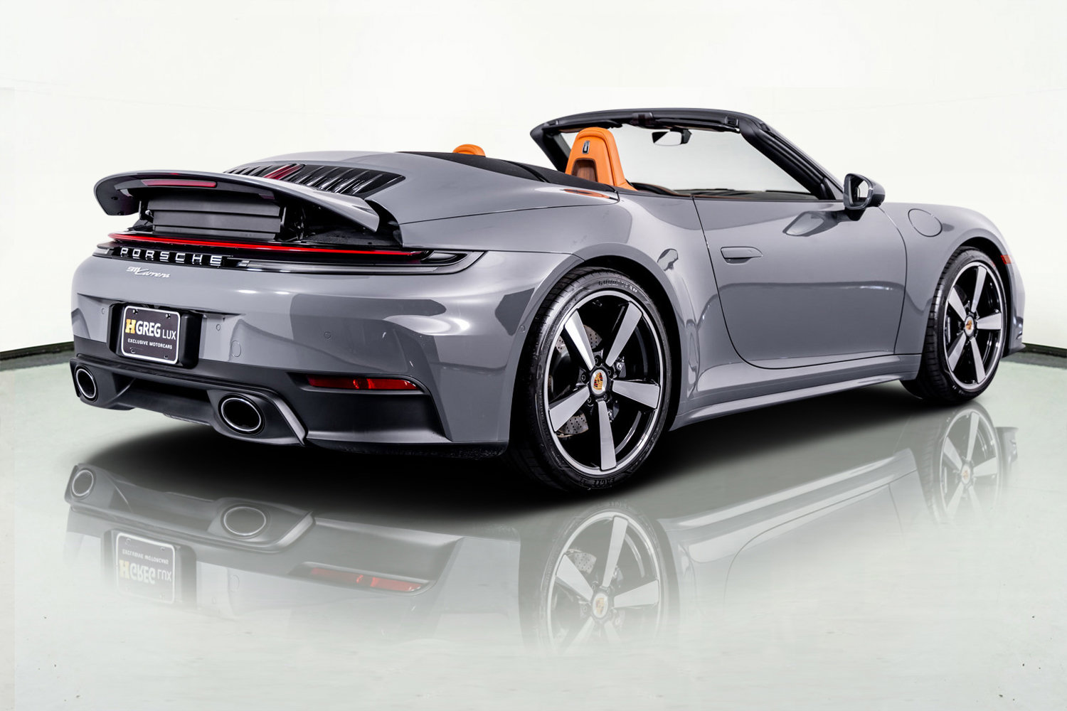 Used 2025 Porsche 911 Carrera image 18