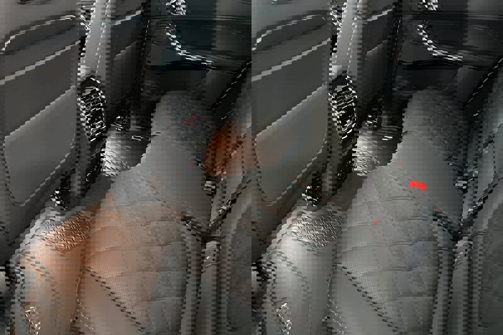 Used 2026 BMW X7 xDrive40i image 4