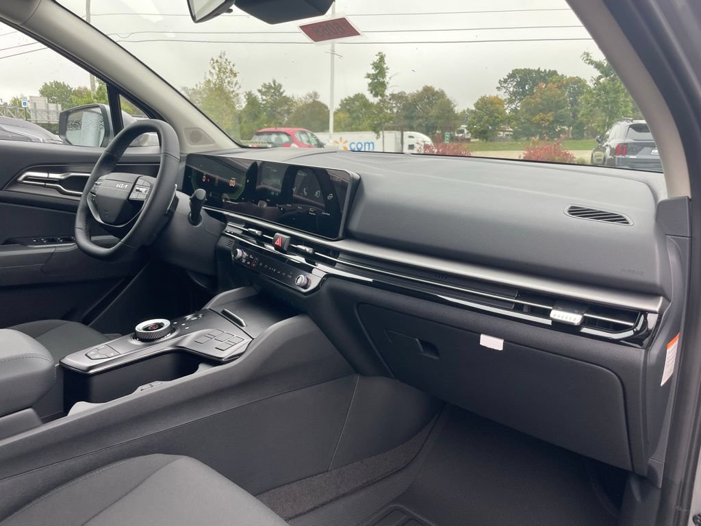 New 2026 Kia Sportage LX FWD image 27