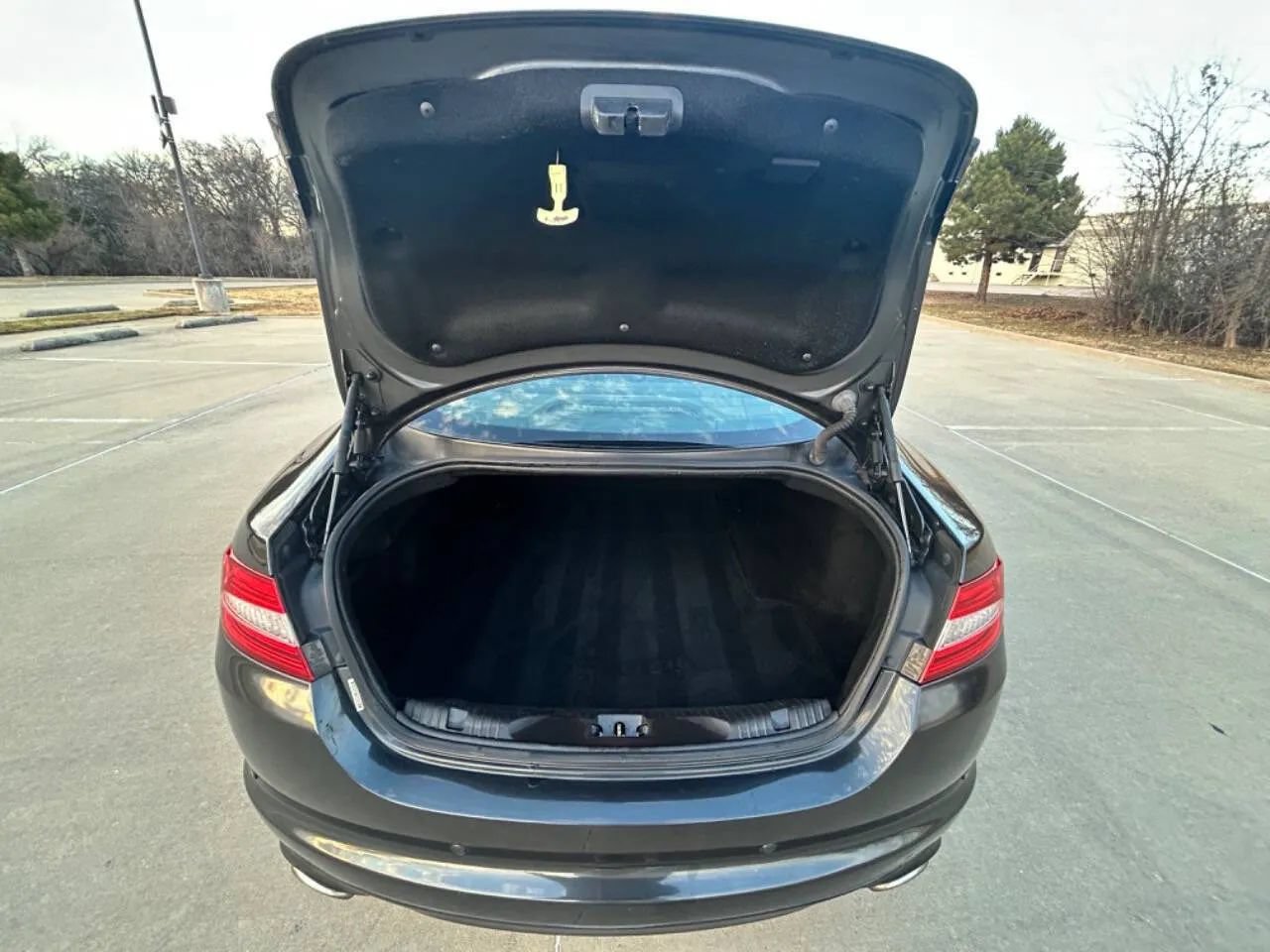 Used 2013 Jaguar XF 3.0 RWD image 10