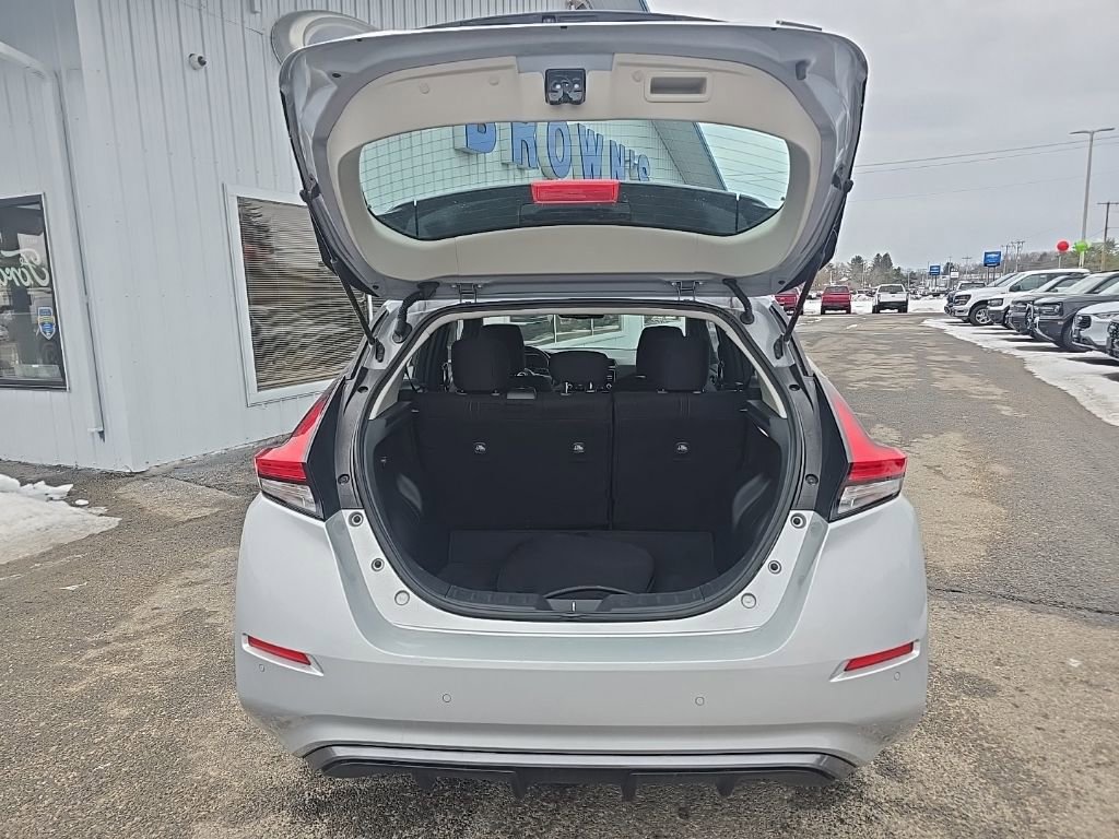 Used 2023 Nissan Leaf SV Plus image 9