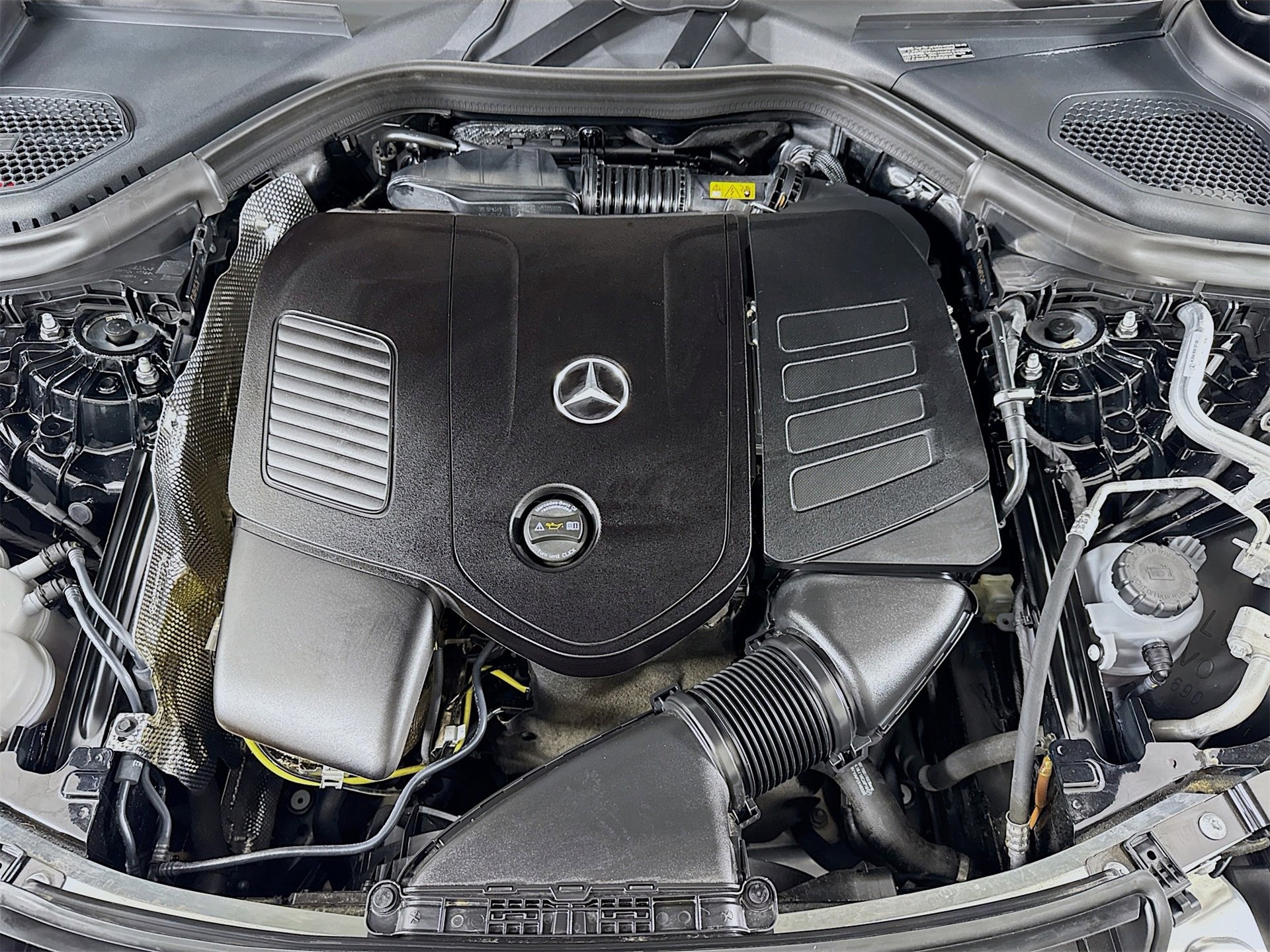 Certified 2024 Mercedes-Benz GLC 300 image 32