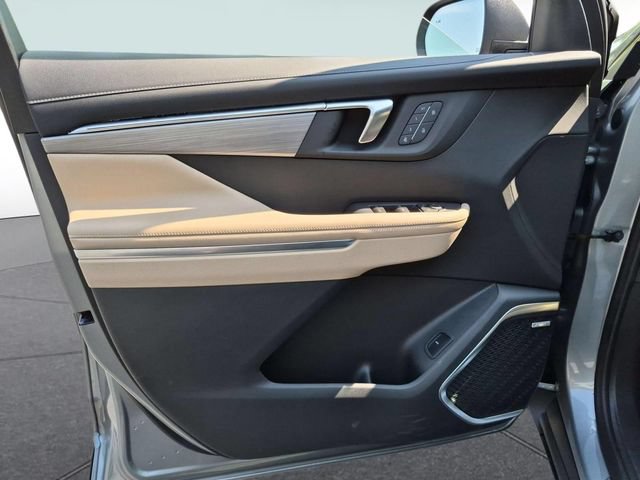New 2027 Buick Enclave Preferred w/ Power Package FWD image 10