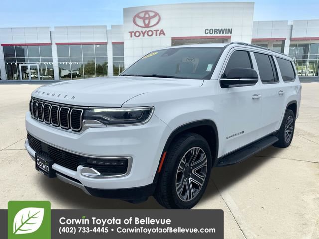 Used 2024 Jeep Wagoneer L Series II w/ Flexible Seating Group AWD/4WD image 7