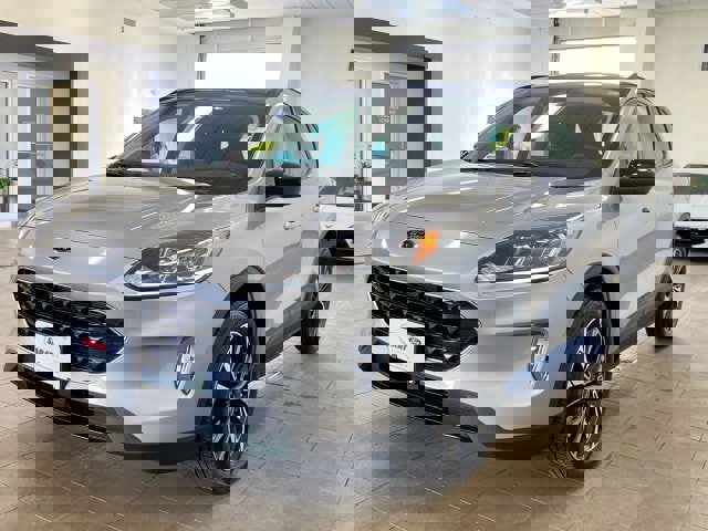 Used 2022 Ford Escape SEL w/ SEL Stealth AWD Package image 4