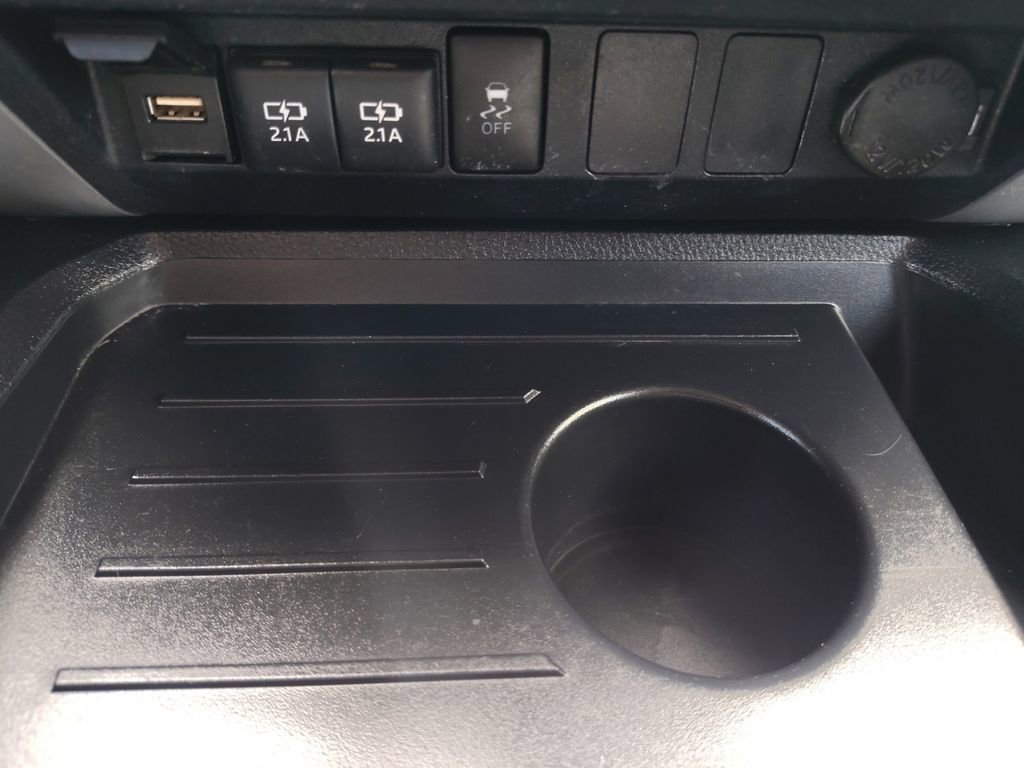 Used 2020 Toyota Tundra SR5 w/ SR5 Upgrade Package image 5