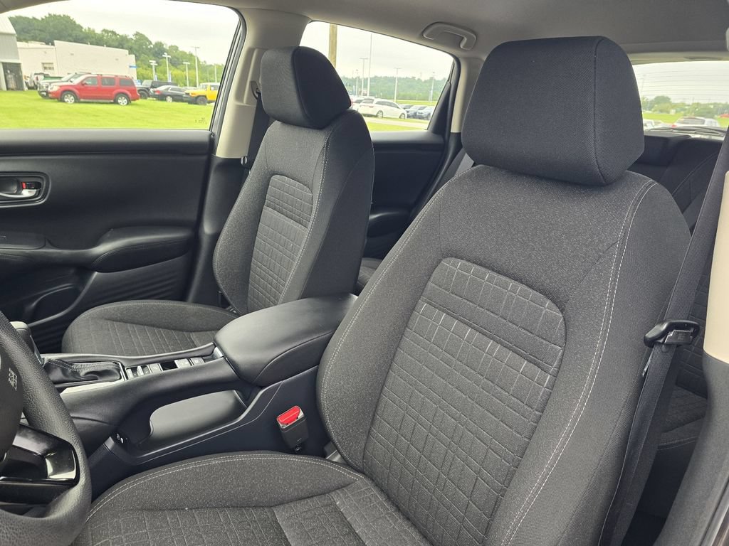 Used 2025 Honda HR-V LX image 13