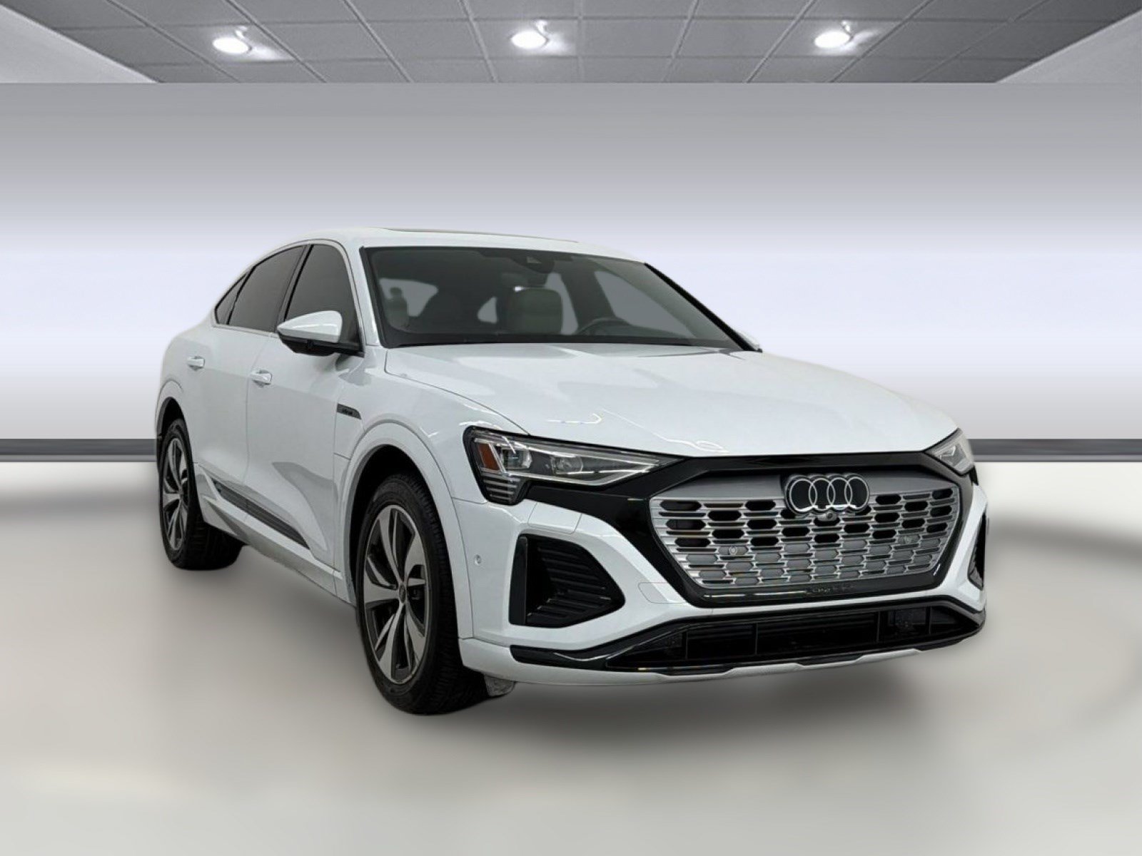 Used 2024 Audi Q8 e-tron Premium Plus w/ Premium Plus Package AWD/4WD image 7