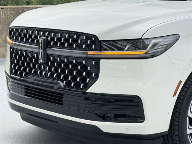 New 2025 Lincoln Navigator Black Label image 7