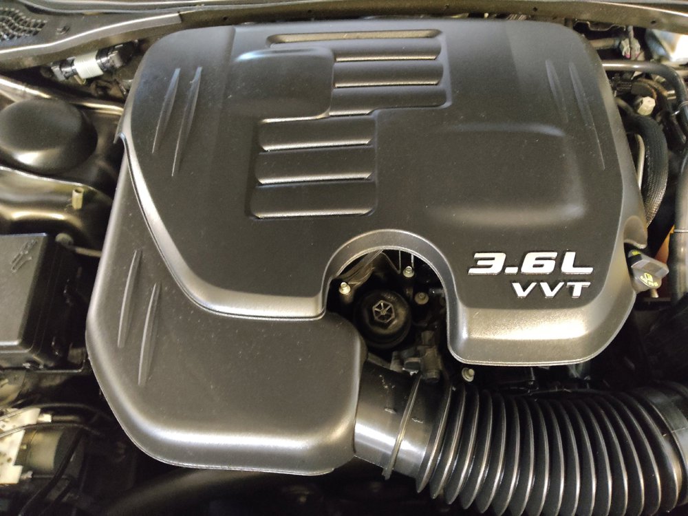 Used 2019 Dodge Challenger SXT RWD image 30