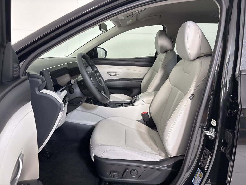 Used 2025 Hyundai Tucson SEL image 14