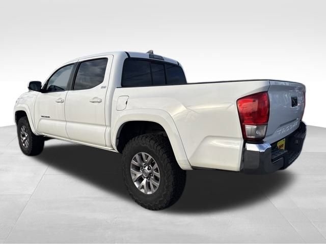 Used 2016 Toyota Tacoma SR5 image 5