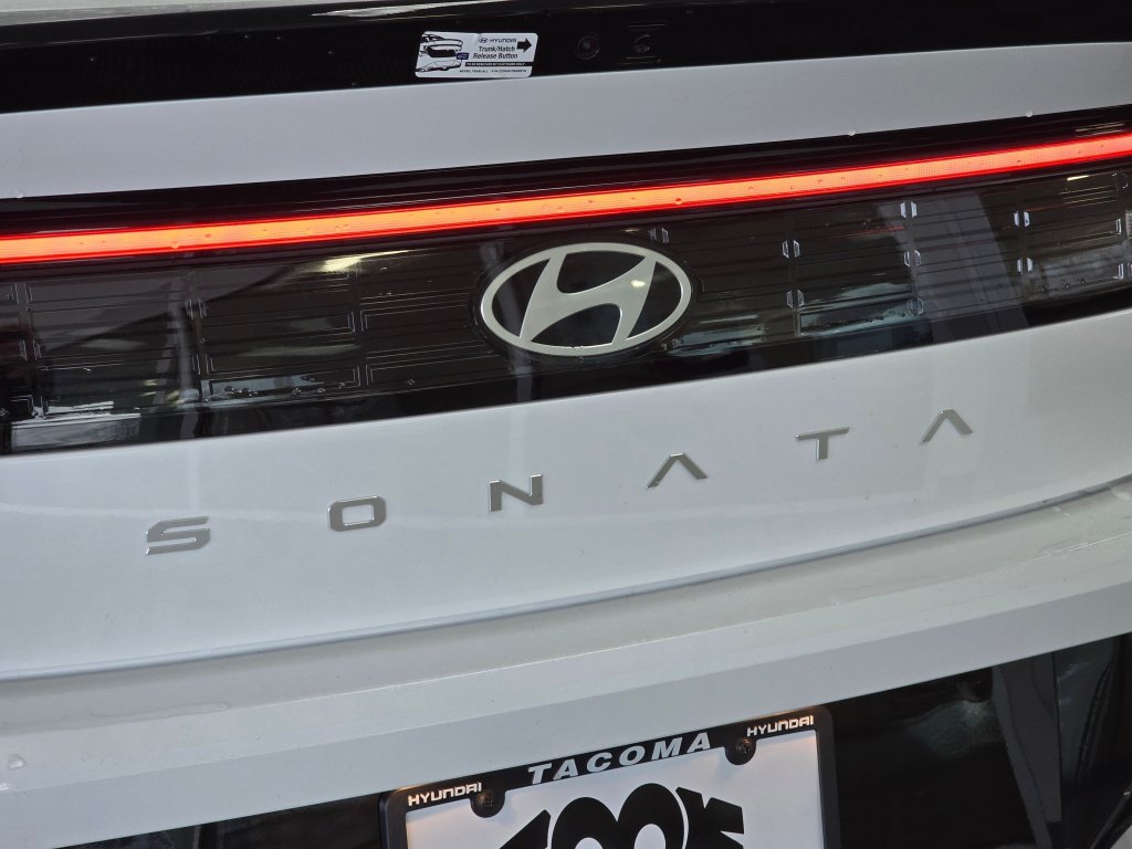 New 2026 Hyundai Sonata SEL AWD/4WD image 16