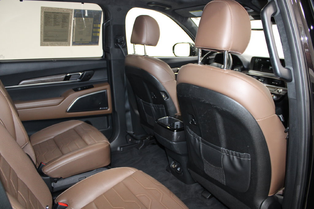 Used 2020 Kia Telluride SX w/ SX Prestige Package AWD/4WD image 26