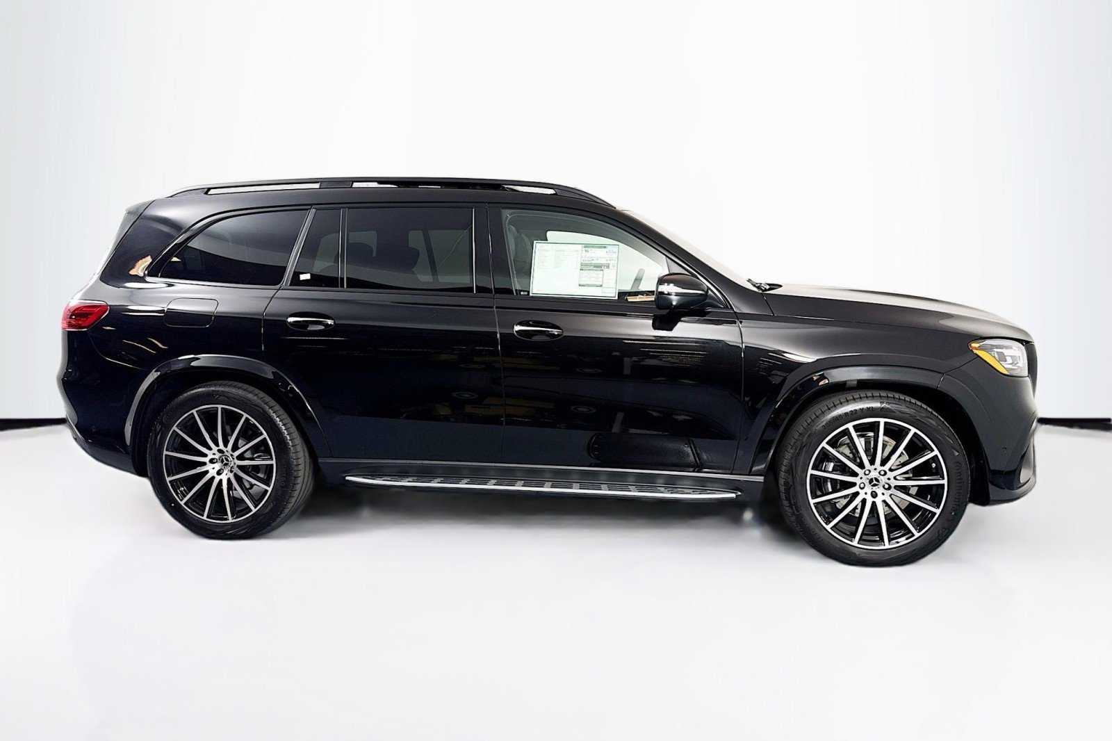 New 2025 Mercedes-Benz GLS 580 4MATIC image 4
