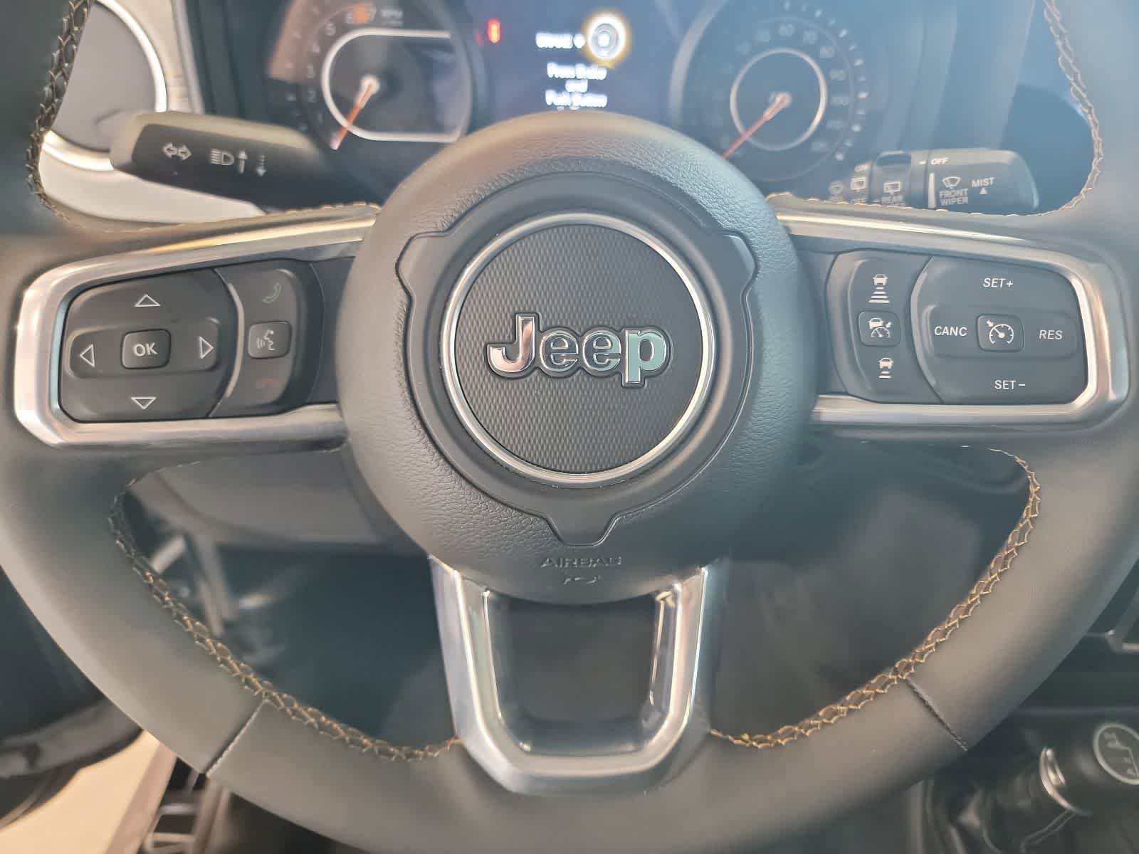 Used 2024 Jeep Wrangler Unlimited Sahara AWD/4WD image 18
