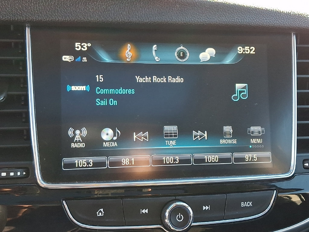 Used 2019 Buick Encore Sport Touring w/ Safety Package AWD/4WD image 18